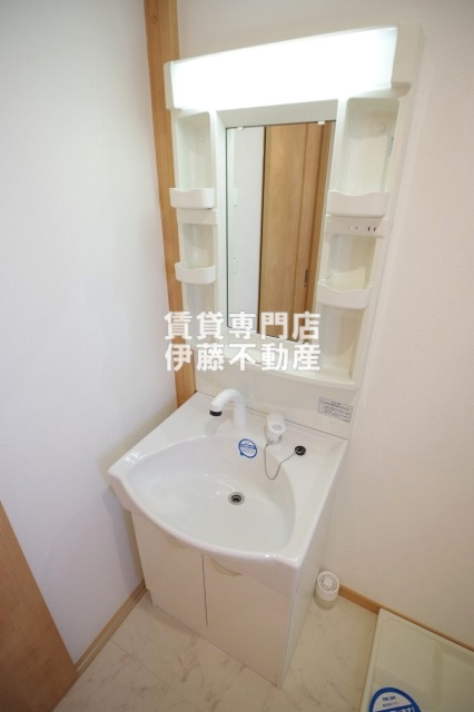 グランレーヴ黒川の洗面所