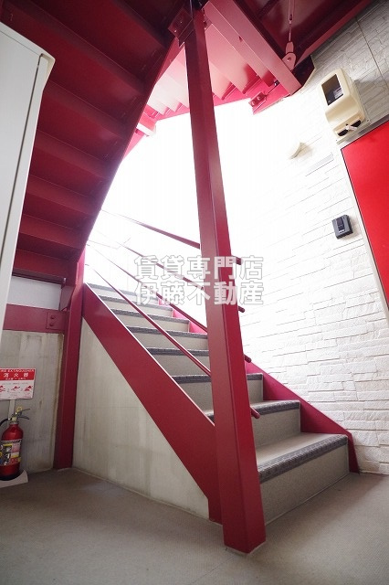 グランレーヴ黒川のロビー