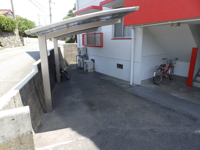 【駐車場】 | アーバン宮地 | 駐車場完備です