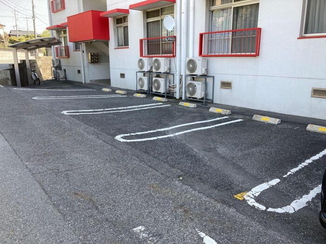 【駐車場】 | アーバン宮地 | 駐車場があります