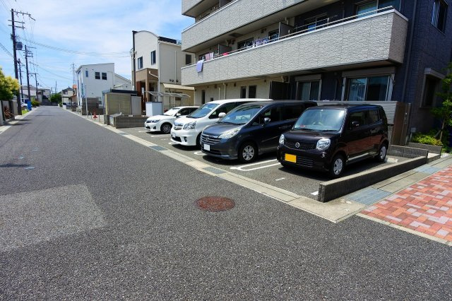 エソールの駐車場