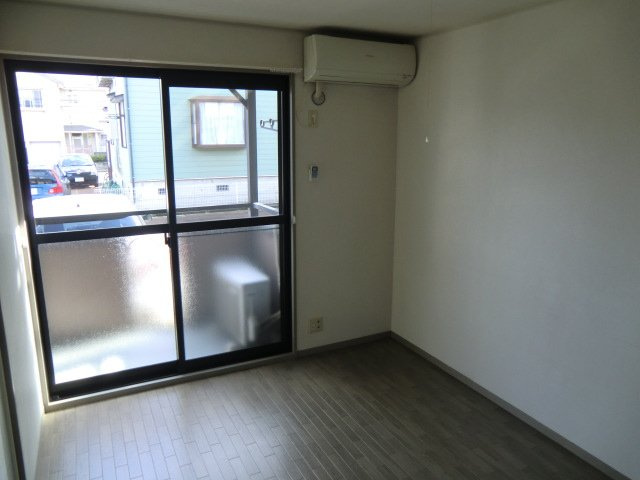 セジュール昭和A棟の居間・リビング