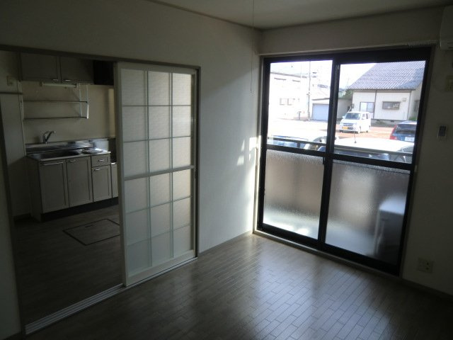 セジュール昭和A棟の居間・リビング