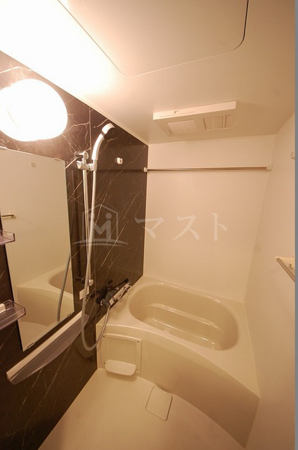 ララプレイス大阪城ＷＥＳＴＥＮの浴室