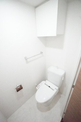 【トイレ】 | 千葉ポートイースト | ※同物件・反転タイプの写真です。