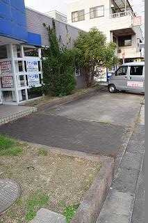 東海市大田町後田事務所の駐車場