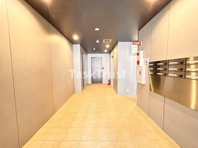 【ロビー】 | カデンツァ