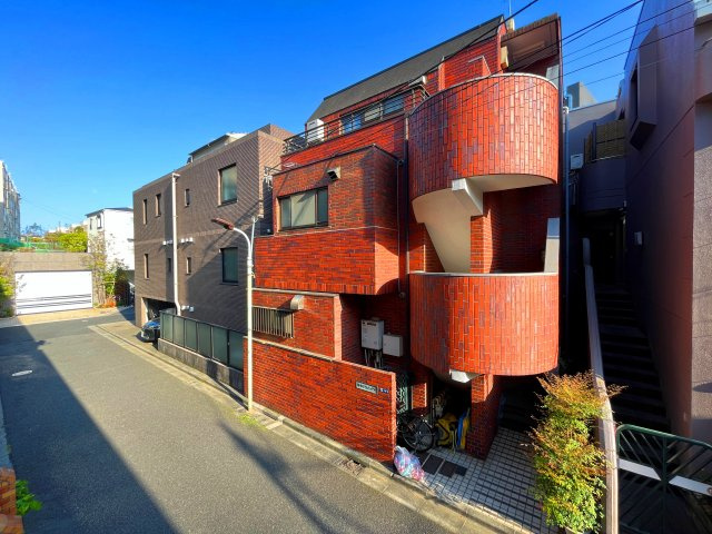 【展望】 | シャンボール南麻布 | ●3駅4路線利用可能！共用部給水管更新工事実施！