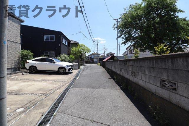 ピースコートの周辺