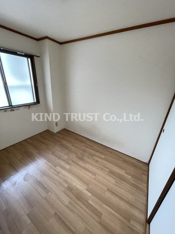 第1三井ビルの居間・リビング|使いやすい居間です