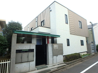 閑静な住宅地に佇む♪