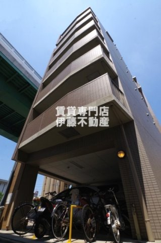 シャルム・ドミールの外観