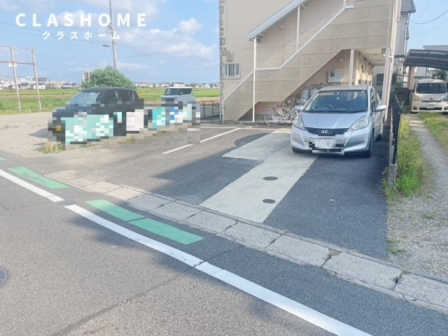 アドバンス原山　　　刈谷市近郊の賃貸はクラスホームの駐車場