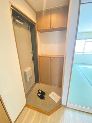 【玄関】 | グランディール曽根