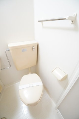 【トイレ】 | サンボナール弁天 | ※同物件・同タイプの写真です。