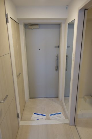 プリマヴェーラ甲子園一番町の玄関