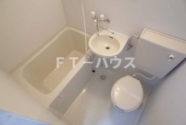 山京マンションの浴室