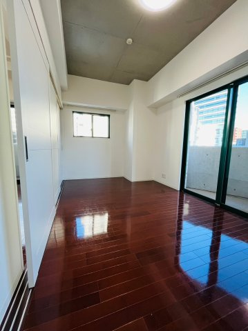 仲介手数料0円！！さくらHillsリバーサイドEASTの居間・リビング