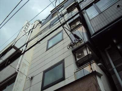 ホームズ・ムラタの外観