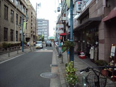 ホームズ・ムラタの周辺|前面道路