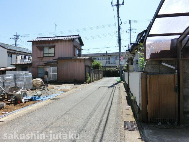 作新台３丁目　新築戸建の前面道路含む現地写真|南側４ｍ公道面　
