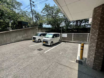 【駐車場】 | ハイネス石川