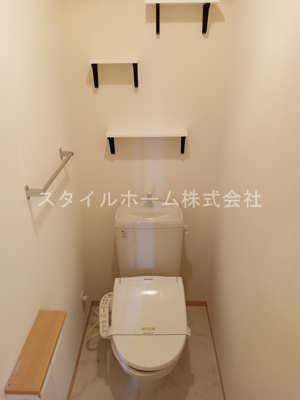 【トイレ】 | リビングタウン下地Ｆ | 別部屋写真です。