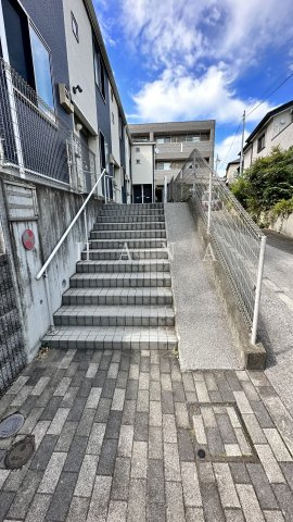 メゾンリジエルのエントランス