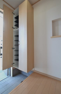 【収納】 | YMN上野町貸住宅 | 大容量のシューズボックスです