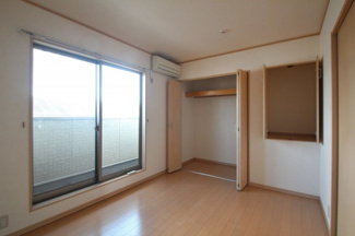 【寝室】 | YMN上野町貸住宅 | ２Ｆ南西の洋室です