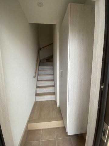 シャレーコーセイ四番館の玄関