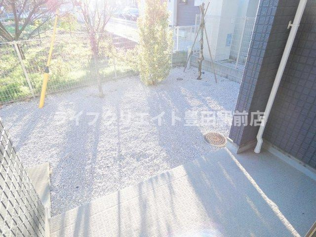 クレール・マロンの駐車場