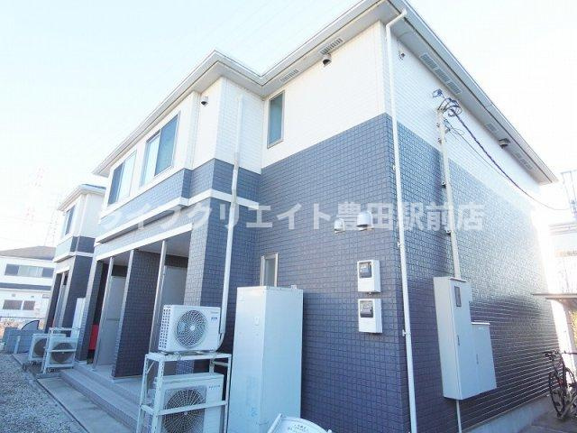 クレール・マロンの外観