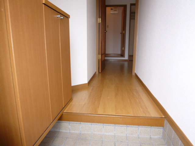 グランデールＢの玄関
