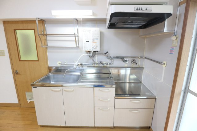 久米川駅東住宅20号棟のキッチン