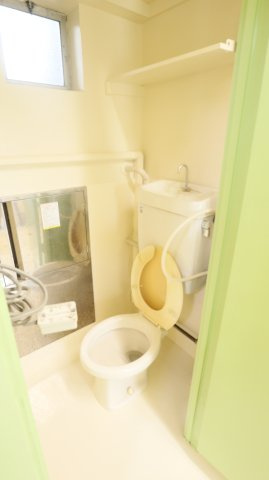 久米川駅東住宅20号棟のトイレ