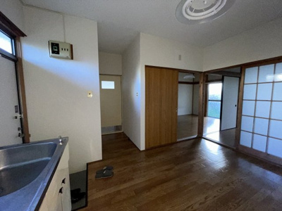 【居間・リビング】 | ロイヤルガーデン根岸台