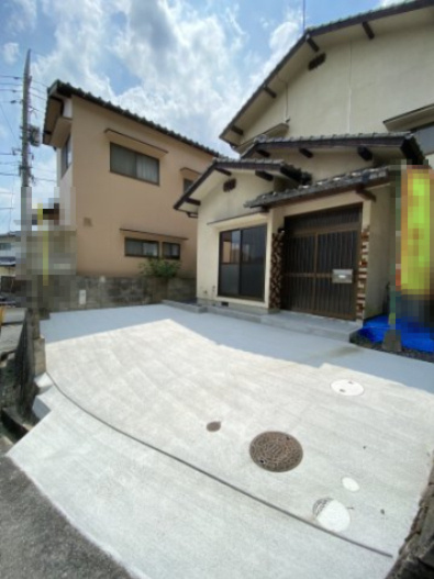 中古住宅　相田5丁目の駐車場