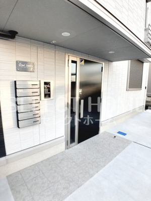 【エントランス】 | グランルミエールⅡ棟 | 毎日通るエントランスはこのようになっています