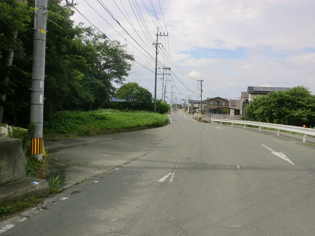 久留米市荒木町荒木の売地の前面道路含む現地写真