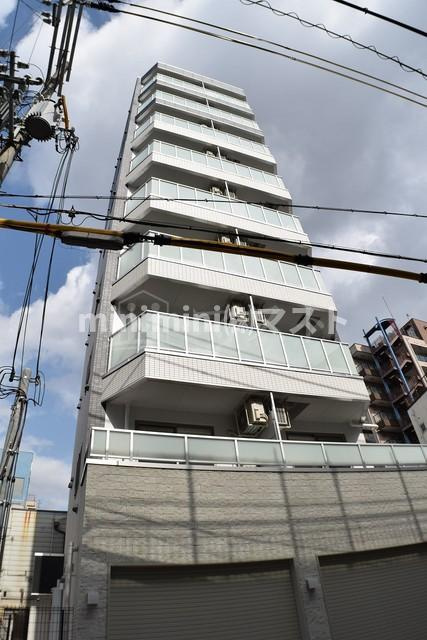 Ｊクレストドーム前の外観