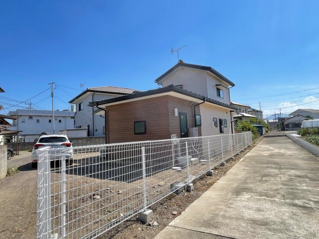 藤岡市藤岡　中古1230の外観|北側からの現地写真です