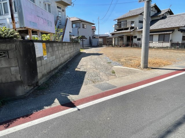 藤岡市藤岡　中古1230の前面道路含む現地写真|前面道路含む現地写真です