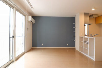 【居間・リビング】 | フルリール | リビングです