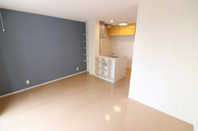 【居間・リビング】 | フルリール | ゆったり過ごせる居間です