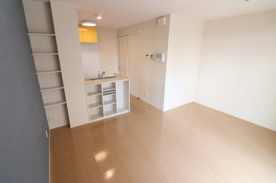 【居間・リビング】 | フルリール | ゆったりとした居間です