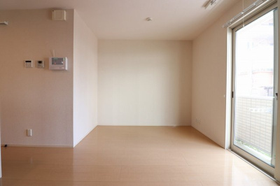 【居間・リビング】 | フルリール | ゆったり過ごせる居間です