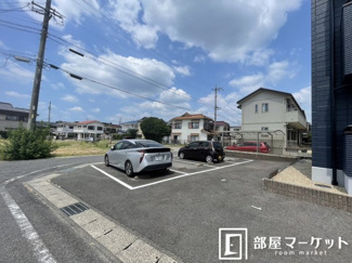 【駐車場】
