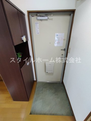 【玄関】 | ヴィラスクエア２