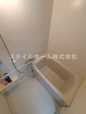 【浴室】 | ヴィラスクエア２